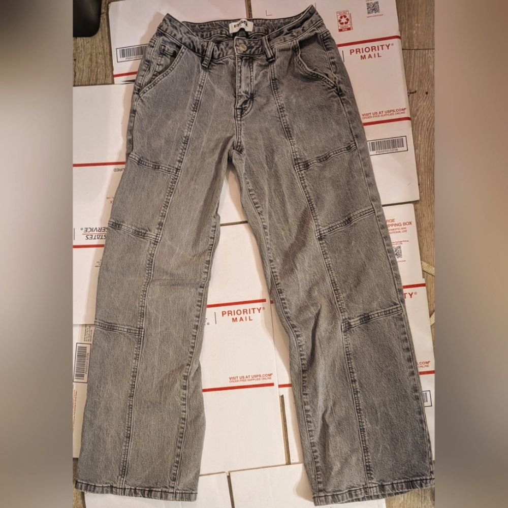 RSQ Women's Gray Mid Rise Seam Loose Fit Jeans